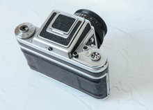 Load image into Gallery viewer, PENTACON SIX TL【事前予約注文】中判カメラ