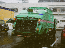 Load image into Gallery viewer, 【美品・すぐ使えるセット】Kodak PIXPRO FZ152 ブラック|SDカード・充電器付き📦レトロ可愛い写りが魅力の高倍率ズームデジカメ🎞️