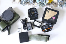 Load image into Gallery viewer, SONY α6000 グラファイトグレー ILCE-6000【完動品】【美品❗️】オールドレンズ・マウントアダプターおまけ付き多数❗️▪️デジタル一眼ミラーレスカメラ