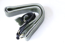 Load image into Gallery viewer, SONY α6000 グラファイトグレー ILCE-6000【完動品】【美品❗️】オールドレンズ・マウントアダプターおまけ付き多数❗️▪️デジタル一眼ミラーレスカメラ