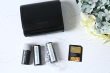 Load image into Gallery viewer, LEICA Digilux Zoom【完動品】【未使用❗️】フルセット!▪️オールドコンデジ▪️デジタルカメラ