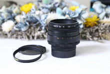 Load image into Gallery viewer, HELIOS-44M 58mmF2 ヘリオス【完動品】【実写済み❗️】ぐるぐるボケ🌀M42マウントレンズ(スクリューマウント)PENTAX SP,SPF,SV,SLなどに!