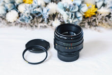 Load image into Gallery viewer, HELIOS-44M 58mmF2 ヘリオス【完動品】【実写済み❗️】ぐるぐるボケ🌀M42マウントレンズ(スクリューマウント)PENTAX SP,SPF,SV,SLなどに!