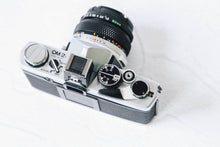 画像をギャラリービューアに読み込む, OLYMPUS OM-2N【完動品】明るいパンケーキレンズ&外付けフラッシュ付き❗️