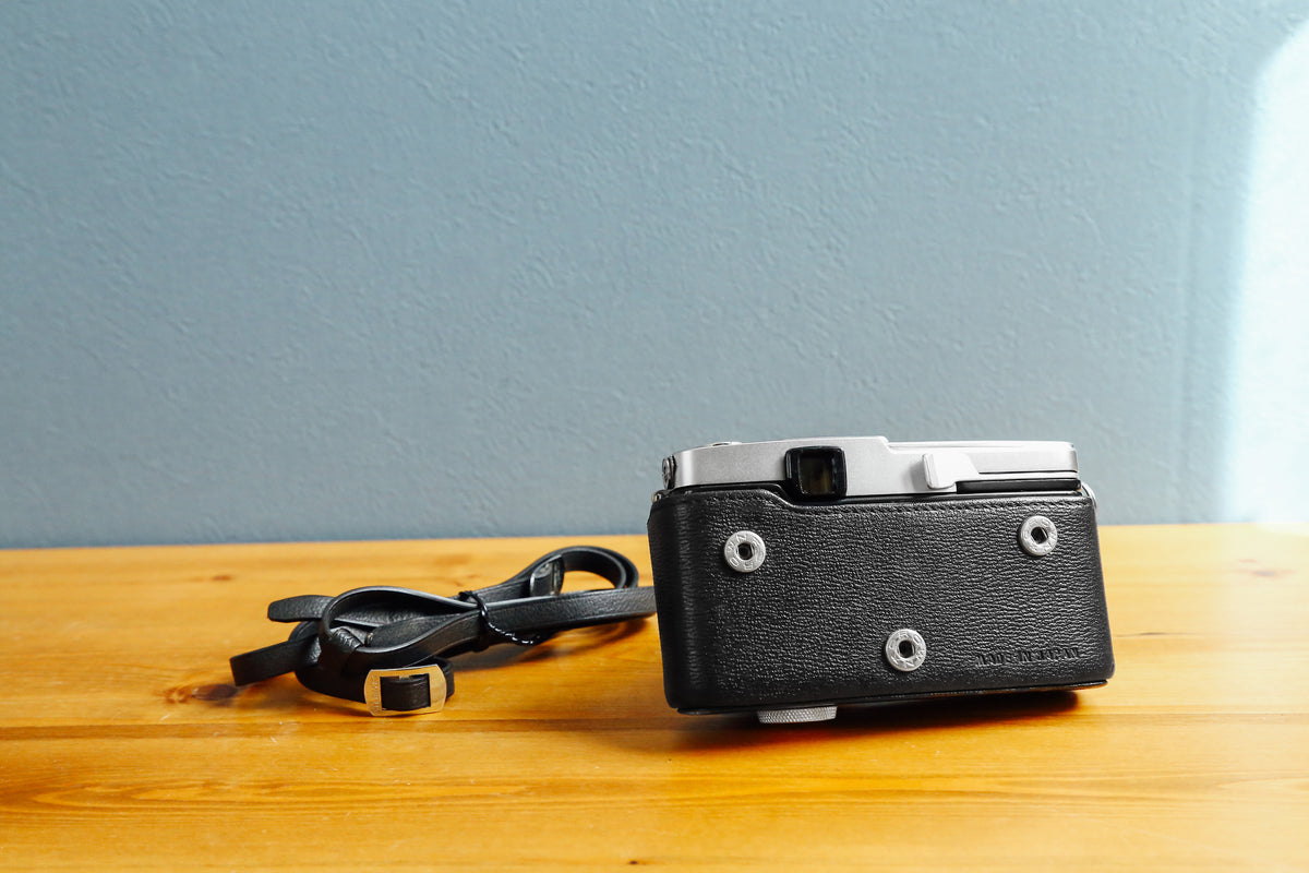 OLYMPUS　PEN-FT　ハーフカメラ一眼レフ OLYMPUS PEN FT【完動品】ハーフ一眼レフカメラ – Ein Camera