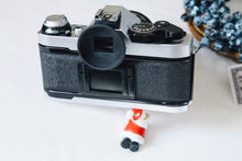 Load image into Gallery viewer, Canon AE-1 Program New FD50mmF1.4 人気なシルバーボディに王道の明るいレンズ付き✨【完動品】