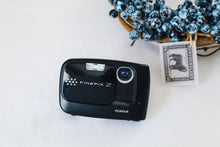 Load image into Gallery viewer, FUJIFILM FINEPIX Z30 ブラック🐦⬛【完動品/希少✨】CCDオールドコンデジ📸