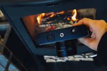 画像をギャラリービューアに読み込む, YASHICA Electro 35 GTN【完動品】クリスマス限定モデル🎄暖炉の前の夜を写す1台✨