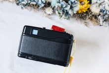 Load image into Gallery viewer, YASHICA Snap【完動品】【美品❗️】グリーンボタン🟢