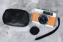 Load image into Gallery viewer, お客様フルオーダー🔧✨KONICA C35 カフェオレカラー☕️🍪|完動品・分解清掃済み|初心者さんに人気の名機フィルムカメラ