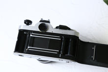 画像をギャラリービューアに読み込む, Nikon FM(SV)【完動品】【希少】状態◎ 明るい単焦点レンズ付き❗️
