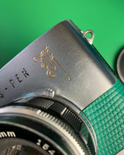 Load image into Gallery viewer, OLYMPUS PEN F グリーンリザード 🐊【完動品】露出計付き❗️