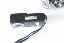 画像をギャラリービューアに読み込む, RICOH Caplio RX|希少ブラックボディ🐦⬛ フィルムっぽい写りのオールドコンデジ📸 SDカード&単三電池対応🔋【完動品】