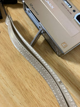 画像をギャラリービューアに読み込む, Panasonic LUMIX DMC-FP8 ライカレンズ搭載【完動品】▪️オールドコンデジ▪️デジタルカメラ