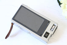 Load image into Gallery viewer, YASHICA Rapide【博物館級の希少価値❗️】【露出計作動❗️】【完動品】ハーフカメラ