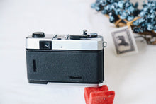 画像をギャラリービューアに読み込む, FUJICA GA|希少❗️明るいF2.8レンズ搭載✨ わずか270gの超軽量フィルムカメラ【完動品】