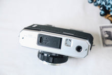 画像をギャラリービューアに読み込む, FUJICA GA|希少❗️明るいF2.8レンズ搭載✨ わずか270gの超軽量フィルムカメラ【完動品】