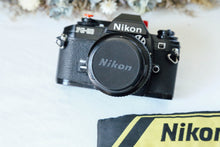 Load image into Gallery viewer, 📸【完動品】Nikon FG-20 & Nikkor 50mm F1.4 セット✨赤シャッターボタン付き!