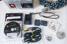 Load image into Gallery viewer, Leica D-LUX3【完動品/希少✨】美品|革張りカスタム仕様|CCDセンサー搭載オールドコンデジ