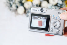 画像をギャラリービューアに読み込む, 📸 Canon PowerShot A530|レトロかわいいシルバーボディ✨単三電池対応&ファインダー付き・すぐ使えるフルセット🎁