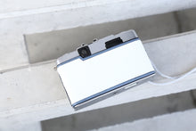 Load image into Gallery viewer, OLYMPUS PEN EE-2 ホワイトxブルーグレー🤍🩶【完動品】ハーフカメラ