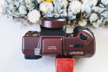 Load image into Gallery viewer, Konica Z-up80 Limited 🎨希少なリミテッドレッドカラー✨説明書&ケース付き