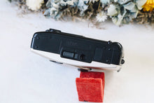 Load image into Gallery viewer, Canon Autoboy Luna XL✨スタイリッシュな全自動ズームフィルムカメラ📸初心者におすすめ!説明書・未使用ケース付き♪