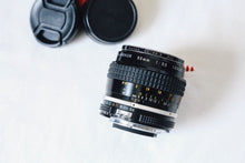 Load image into Gallery viewer, 📷 Nikon Ai 55mm F3.5 Micro✨ 花やペット撮影に最適!マクロで寄れるレンズ❗️完動品