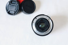 Load image into Gallery viewer, 📷 Nikon Ai 55mm F3.5 Micro✨ 花やペット撮影に最適!マクロで寄れるレンズ❗️完動品