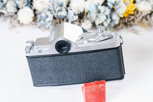 Load image into Gallery viewer, 📸 Konica Autorex|途中でハーフにも切り替えOK✨超希少な一眼レフ・完動品・美品