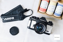 Load image into Gallery viewer, YASHICA FX-3 SUPER 2000 ホワイト🤍【完動品】【希少❗️】貴重な明るい広角レンズ付き❗️