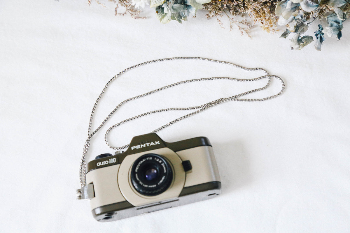 PENTAX AUTO110専用】シルバーストラップ／純正タイプ・ヴィンテージ感