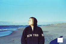 画像をギャラリービューアに読み込む, YASHICA Electro 35 GTN【完動品】クリスマス限定モデル🎄暖炉の前の夜を写す1台✨