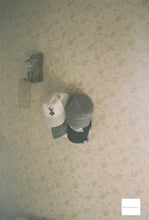 Load image into Gallery viewer, RICOH AUTO HALF SE オレンジxイルカカラー🍊🐬セルフタイマー付き 🎯ハーフカメラ【完動品・分解清掃済】