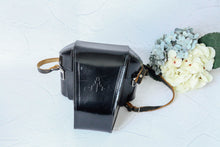画像をギャラリービューアに読み込む, PENTACON SIX 専用ケース&ストラップ【貴重】ヴィンテージケース