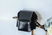 画像をギャラリービューアに読み込む, PENTACON SIX 専用ケース&ストラップ【貴重】ヴィンテージケース