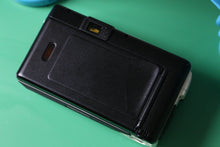 Load image into Gallery viewer, Konica 現場監督 幻のホワイト🤍【完動品/かなり希少✨】全自動フィルムカメラ