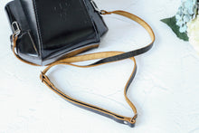 画像をギャラリービューアに読み込む, PENTACON SIX 専用ケース&ストラップ【貴重】ヴィンテージケース