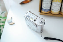 画像をギャラリービューアに読み込む, FUJIFILM FinePix 4700z【完動品】【実写済み❗️】【希少✨】▪️オールドコンデジ▪️デジタルカメラ