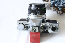 画像をギャラリービューアに読み込む, OLYMPUS OM-1 & 50mmF1.8 シルバー【完動品/美品✨】フィルム一眼レフカメラ
