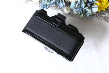 画像をギャラリービューアに読み込む, Canon AV-1 BK【完動品】明るい広角レンズ&ストラップ付き❗️初めて・初心者の方におすすめ一眼レフフィルムカメラ