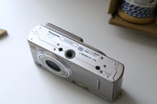 画像をギャラリービューアに読み込む, Panasonic LUMIX DMC-FX1【完動品】【美品❗️】【実写済み】▪️オールドコンデジ▪️デジタルカメラ