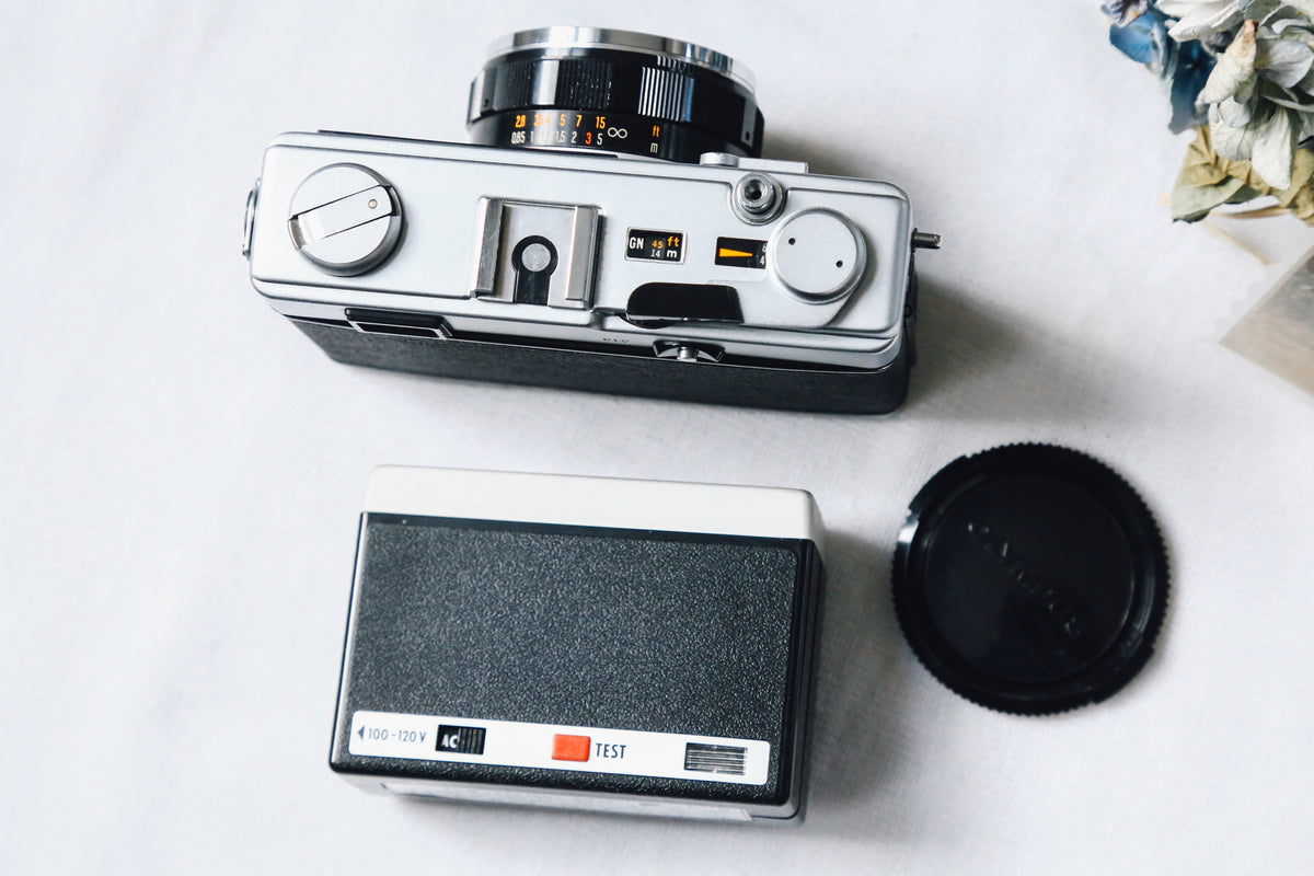完動品 ケース付】OLYMPUS 35 DC 前期 コンパクト 動作確認済み