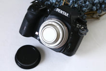Load image into Gallery viewer, PENTAX-DA 40mm F2.8 Limited【完動品/美品✨】▪️レンズ▪️Kマウント パンケーキレンズ🥞