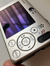 画像をギャラリービューアに読み込む, Canon IXY DIGTAL10【完動品】▪️オールドコンデジ▪️デジタルカメラ