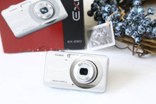 画像をギャラリービューアに読み込む, CASIO EXILIM ZOOM EX-Z80 シルバー【完動品/ほぼ未使用✨】▪️CCDオールドコンデジ▪️重さ100g