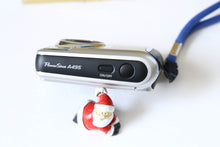 Load image into Gallery viewer, Canon PowerShot A495 シルバー【完動品/美品✨】▪️CCDオールドコンデジ▪️単三電池対応🔋