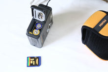 Load image into Gallery viewer, PENTAX Optio 43WR 【希少/完動品】ほぼ水中カメラ🐠 ▪️ オールドコンデジ 単三電池対応🔋