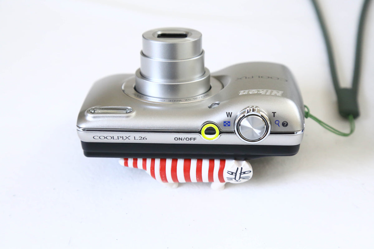 Nikon COOLPIX L26 シルバー【完動品/美品✨】▪️CCDオールドコンデジ