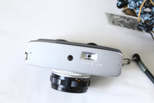Load image into Gallery viewer, OLYMPUS TRIP 35【完動品/美品✨】初心者に一番おすすめ📸▪️電池不要▪️明るいレンズ搭載